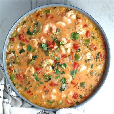   Moqueca de Camarão: Ein cremiges Seafood-Abenteuer mit einer Prise tropischem Feuer!